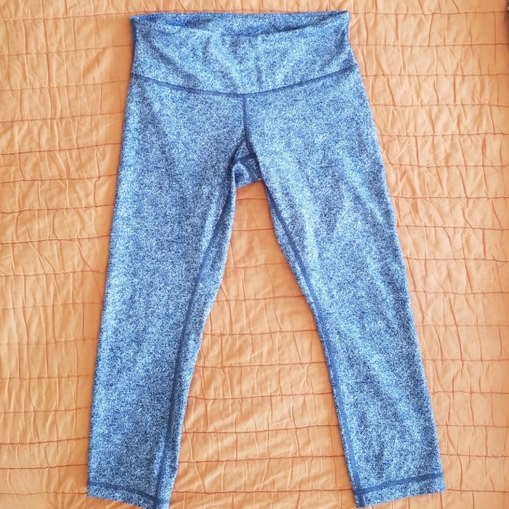 Awesome lululemon Wunder Under capris Leggings